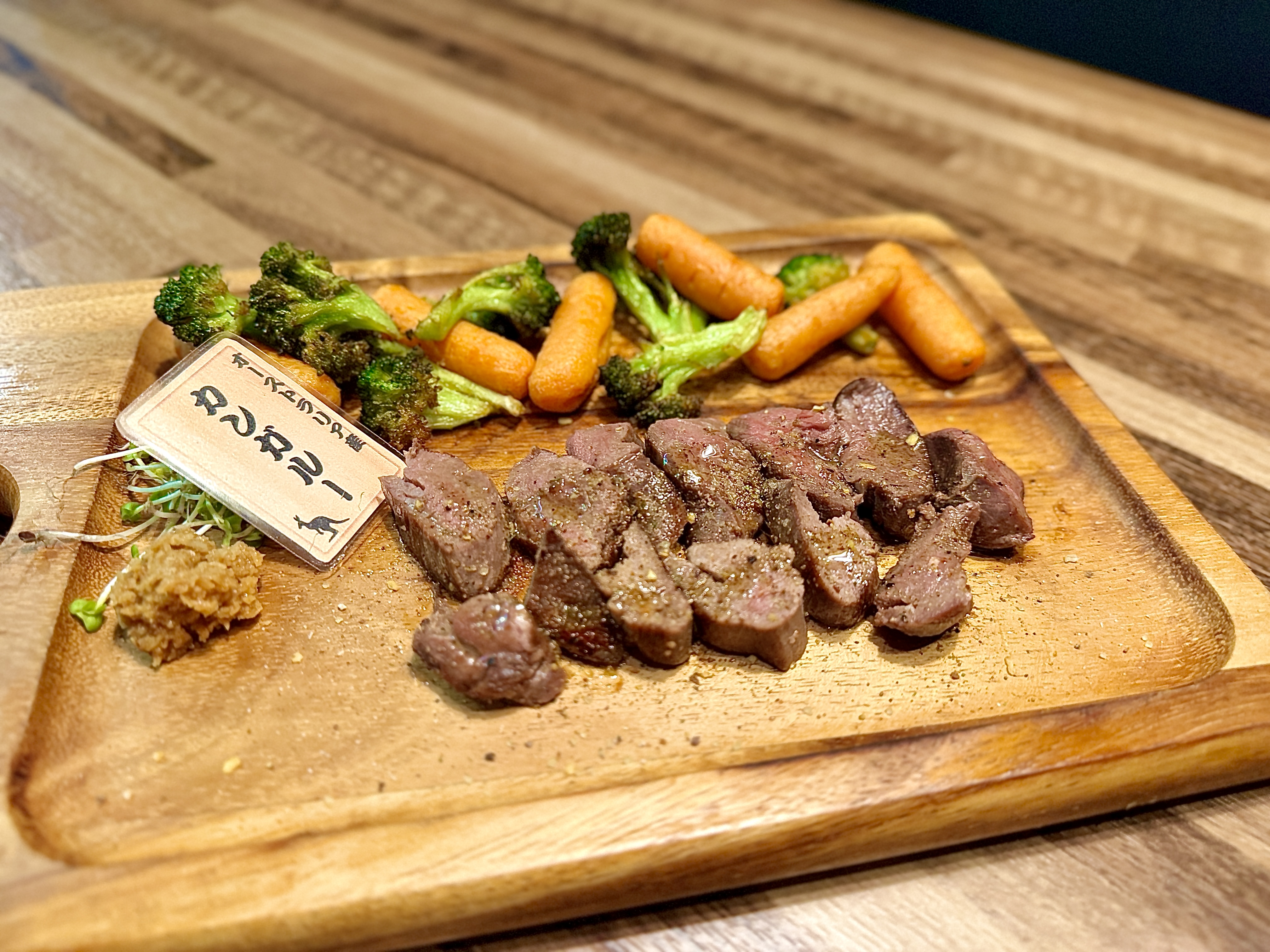 珍しいお肉、食べてみませんか？札幌・すすきのでジビエを楽しむならSTRIDEへ🥩